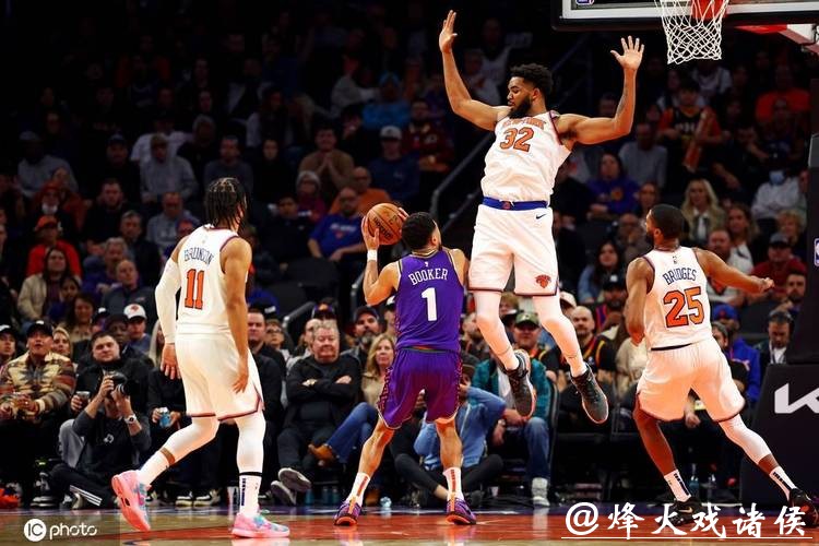 唐斯24+15巴雷特空砍30分 尼克斯送猛龙3连败