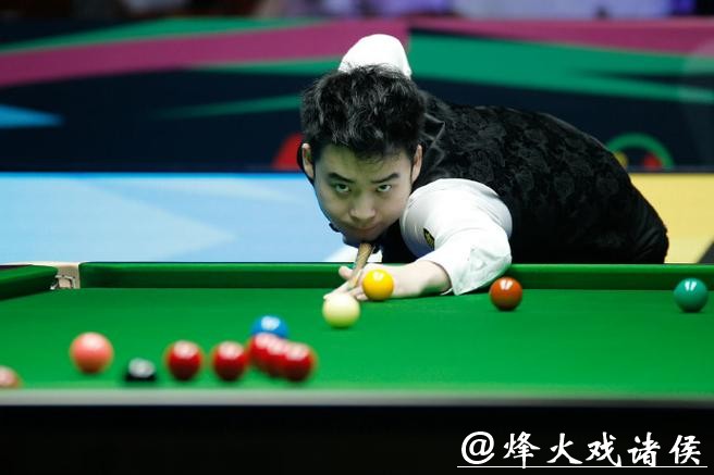 赵心童6-1战胜斯佳辉 晋级斯诺克国锦赛八强